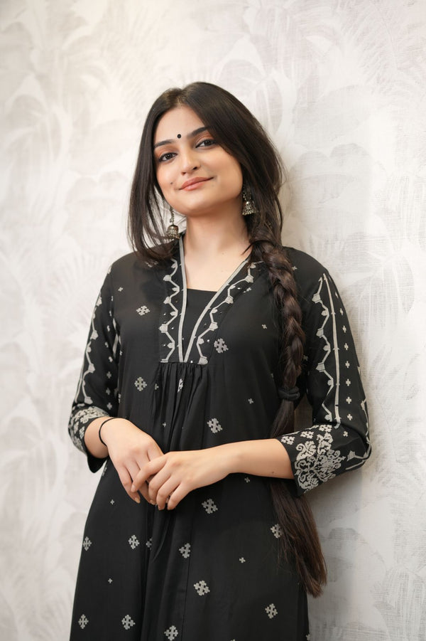 Black & Greay Heavy Reyon Printed Kurta in with Beautiful Pant Set